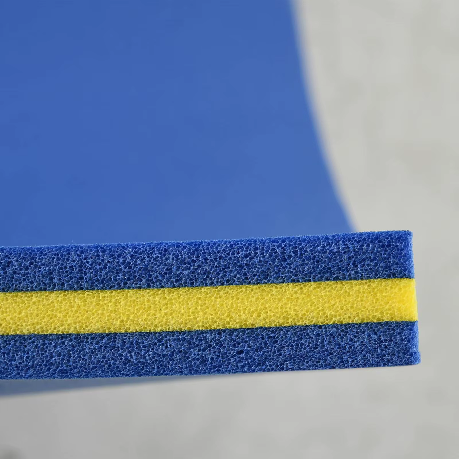 Tapis flottant résistant aux déchirures en mousse XPE léger pour piscine, lac, rivière et fêtes aqua
