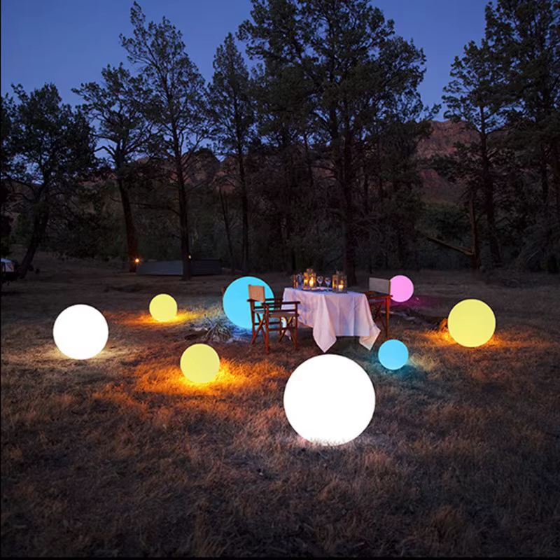 Boule flottante solaire lumière piscine