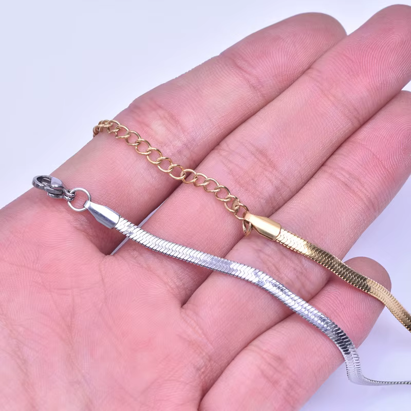 Collier en acier inoxydable pour femmes et hommes, accessoires, chaîne plate, colliers ras du cou, bijoux de mode, collier serpent, acier inoxydable femme