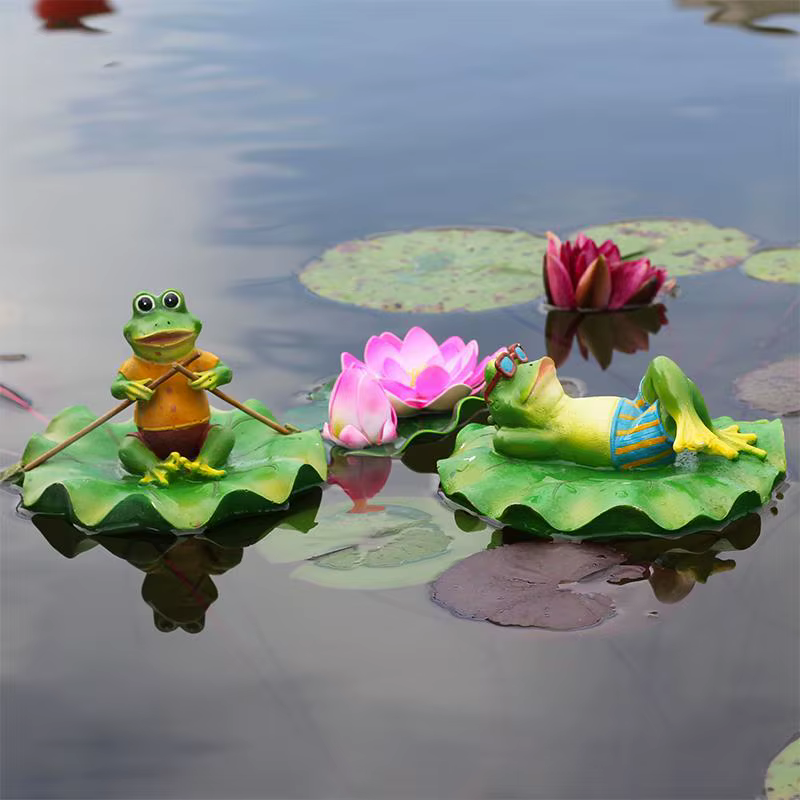Statue de grenouille flottante en résine créative