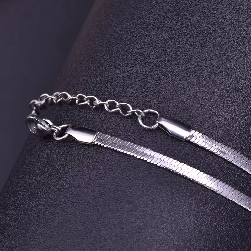 Collier en acier inoxydable pour femmes et hommes, accessoires, chaîne plate, colliers ras du cou, bijoux de mode, collier serpent, acier inoxydable femme