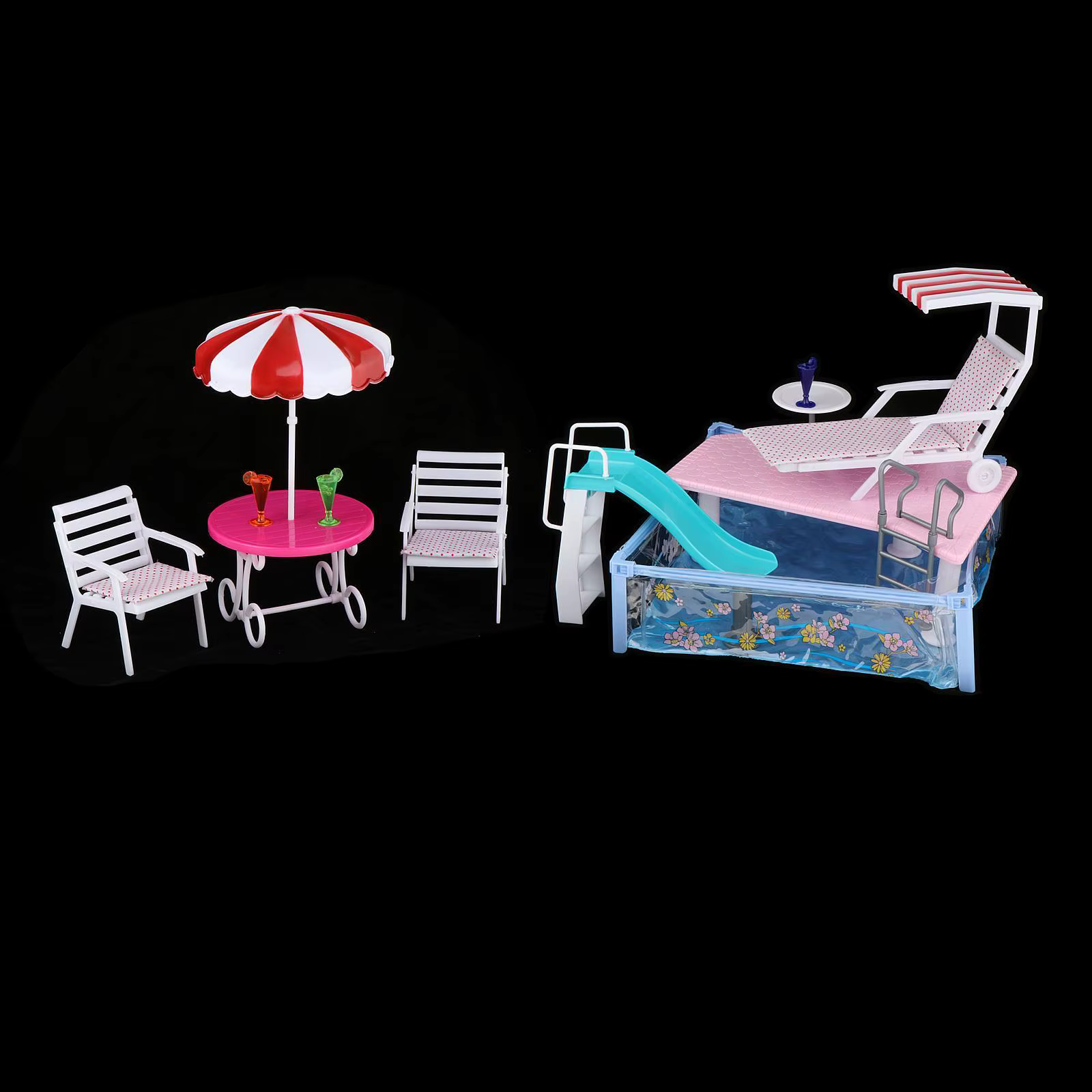 Ensemble de jeux de piscine avec toboggan