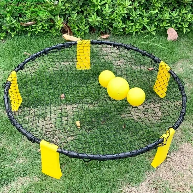 Filet rond de volley-ball de plage avec 3 balles