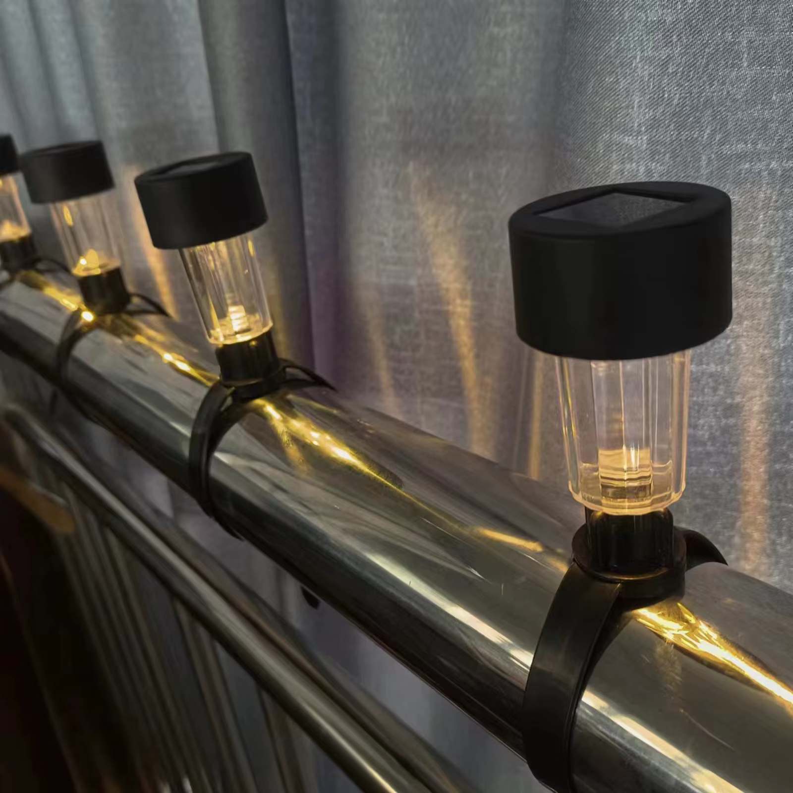 Cadre de lumière solaire pour piscine
