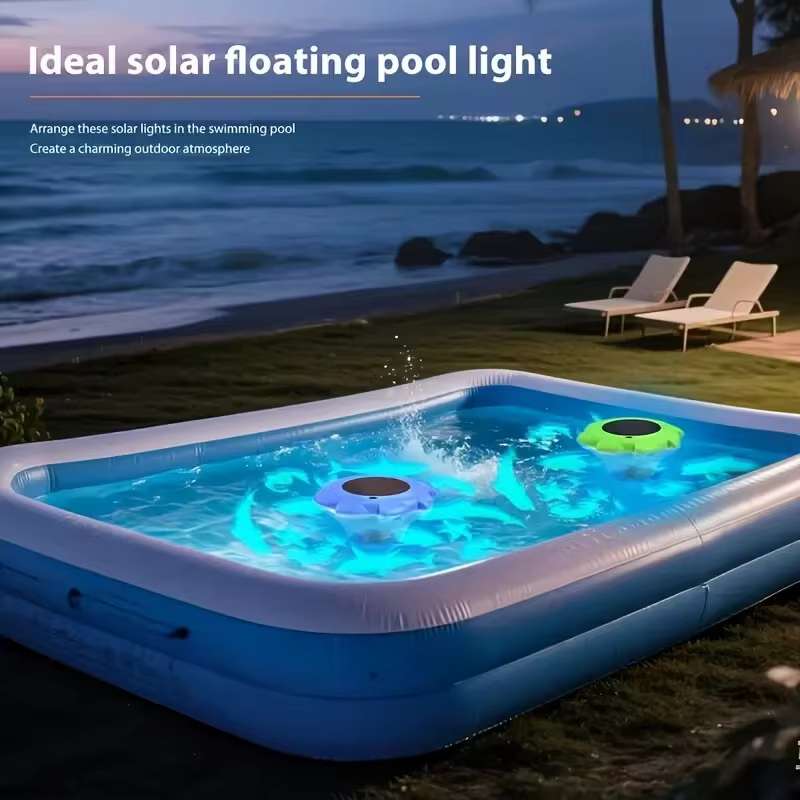 Lampe solaire pour piscine