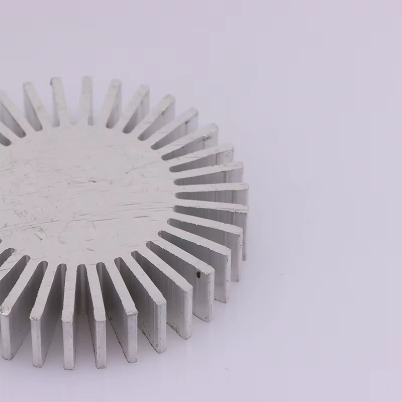 Radiateur populaire en alliage d'aluminium COB, diamètre 50 mm, 3~7 W, dissipateur thermique LED haute puissance, radiateur solide en forme de tournesol, rond