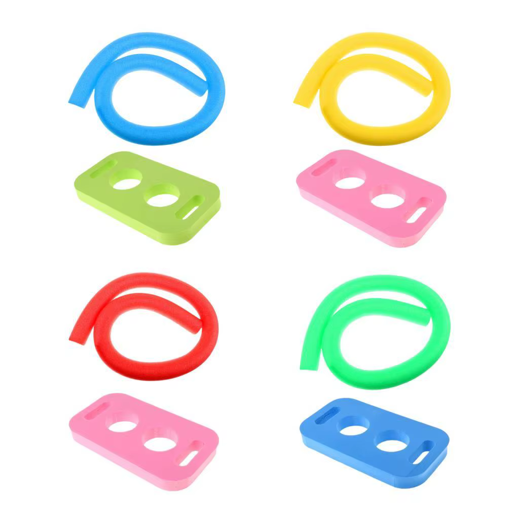 Nouilles de piscine avec connecteur