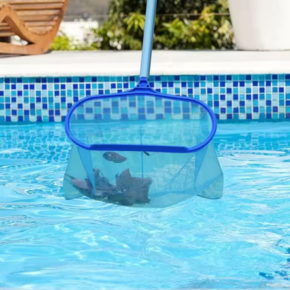Outil de piscine à ordures