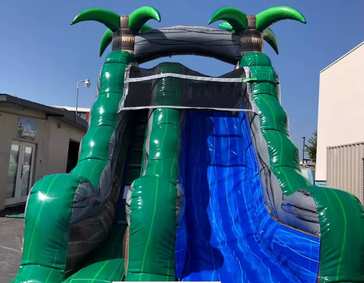 Toboggan aquatique de 18 pieds