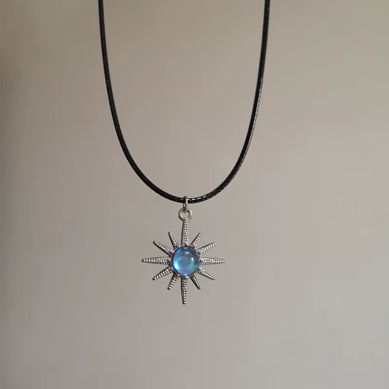 Collier soleil en acier inoxydable, bijoux, breloque soleil, mode hommes, cadeau pour petite amie, beau nouveau pendentif