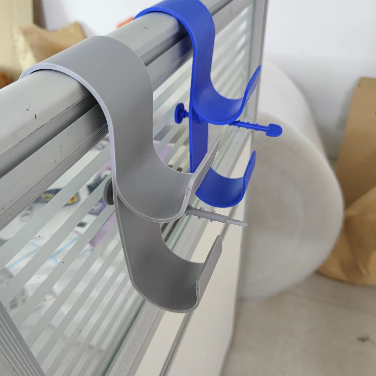 Support de poteau de piscine réglable pour poteaux télescopiques