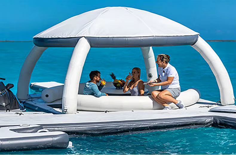 Ponton gonflable flottant