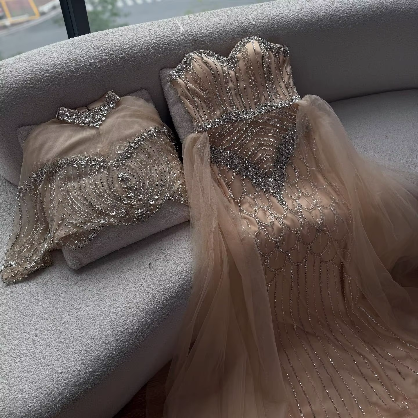 SERENE HILL – robe de soirée de luxe