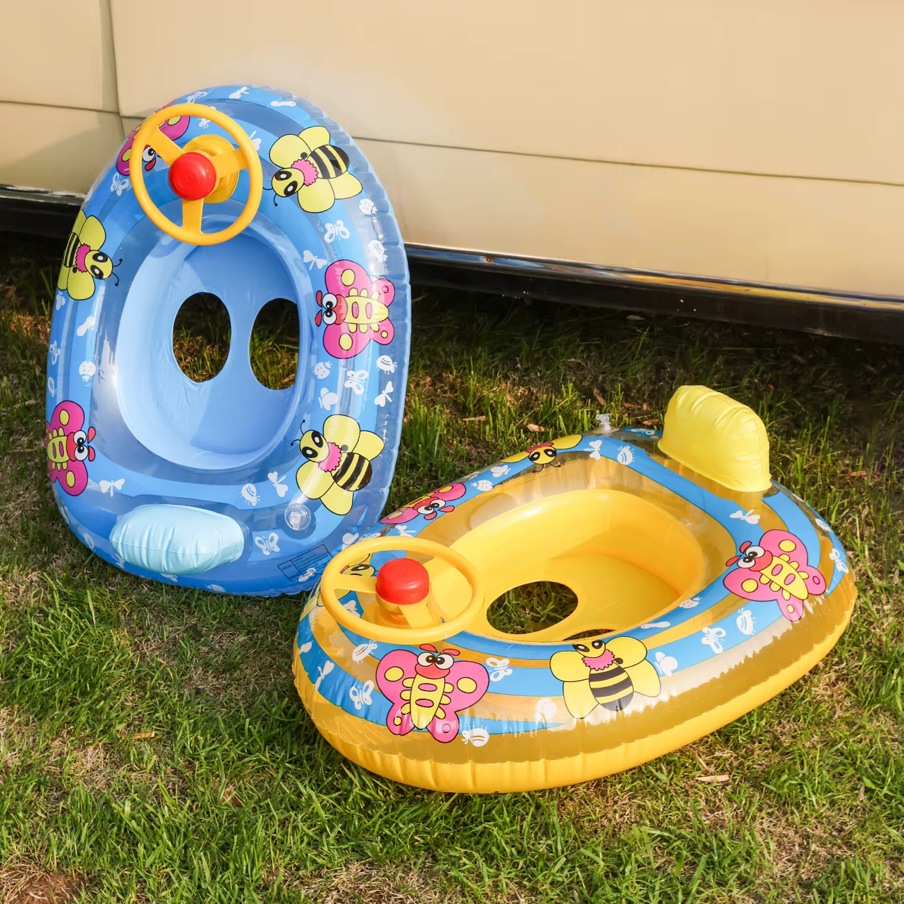 Mini Yacht gonflable pour piscine