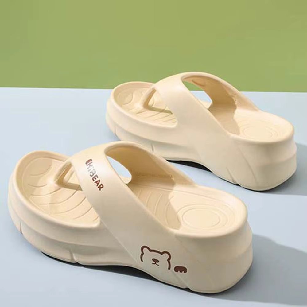 Tongs antidérapantes à semelle épaisse pour piscine