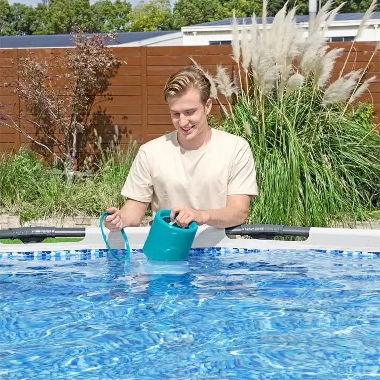 Équipement de filtration et de nettoyage de piscine haut de gamme