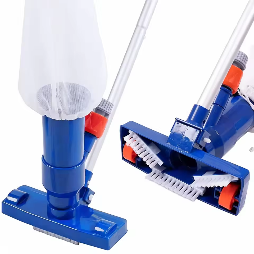 Nettoyeur à jet sous-marin pour piscine avec brosse