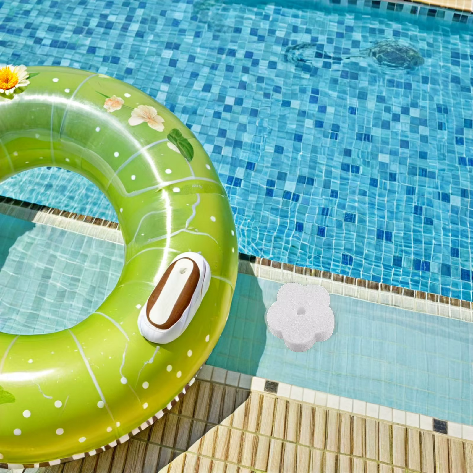 Éponge filtrante flottante pour piscine