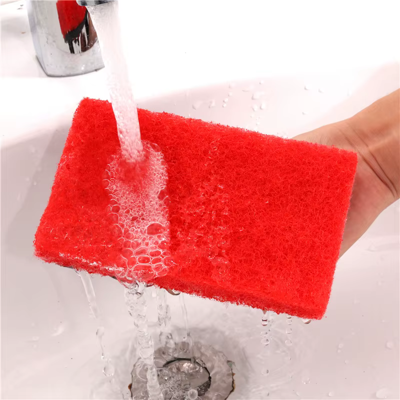La brosse éponge de nettoyage convient à la ligne de piscine Jacuzzi