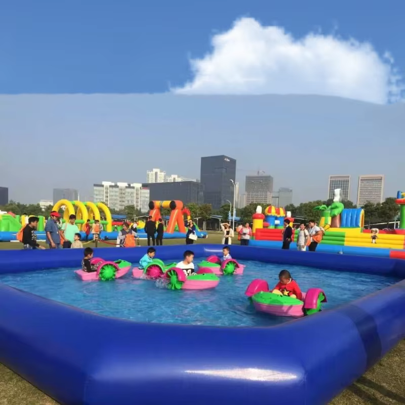 Piscine extérieure au-dessus