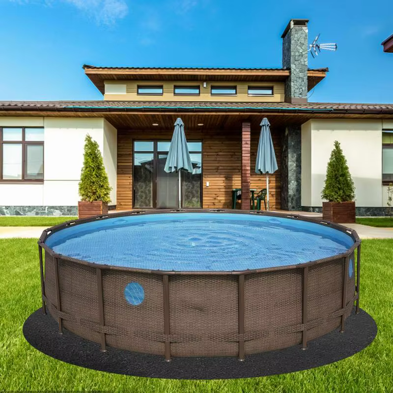 Tapis de sol de piscine de jardin au-dessus du sol