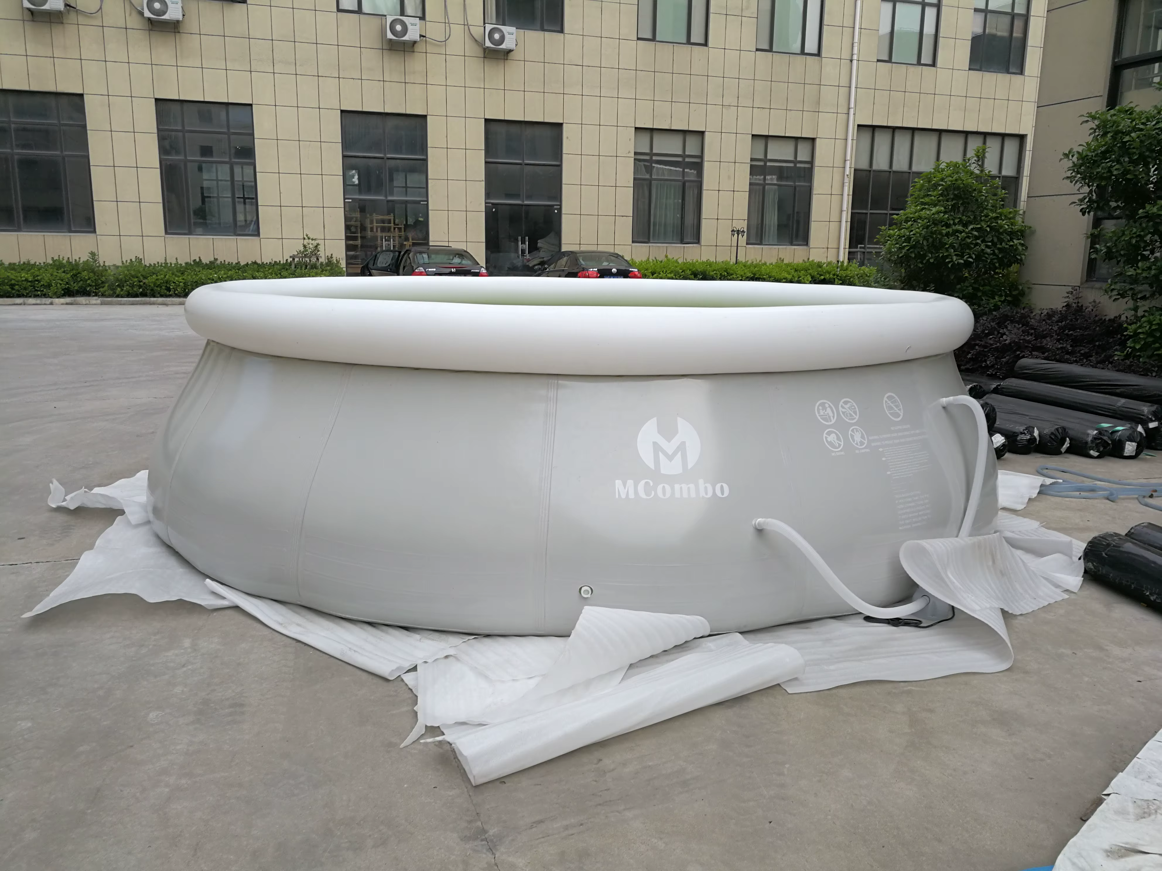 Piscine hors sol gonflable, installation facile, piscine familiale