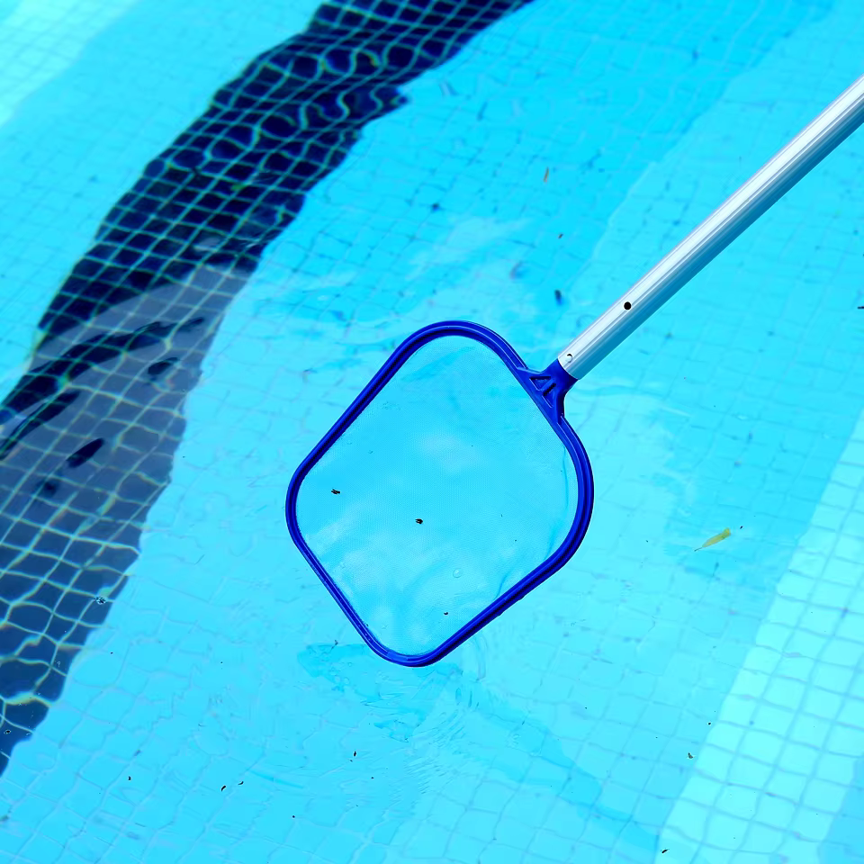 1 pièce Épuisette à feuilles en filet avec manche pour piscine et spa