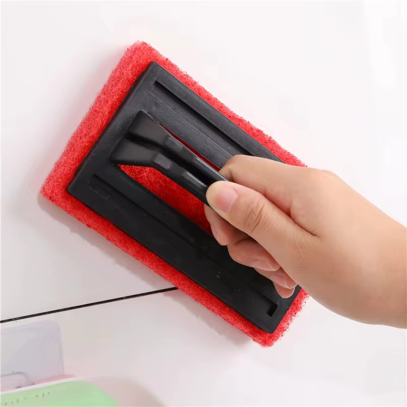 Brosse de nettoyage pour parois de piscine
