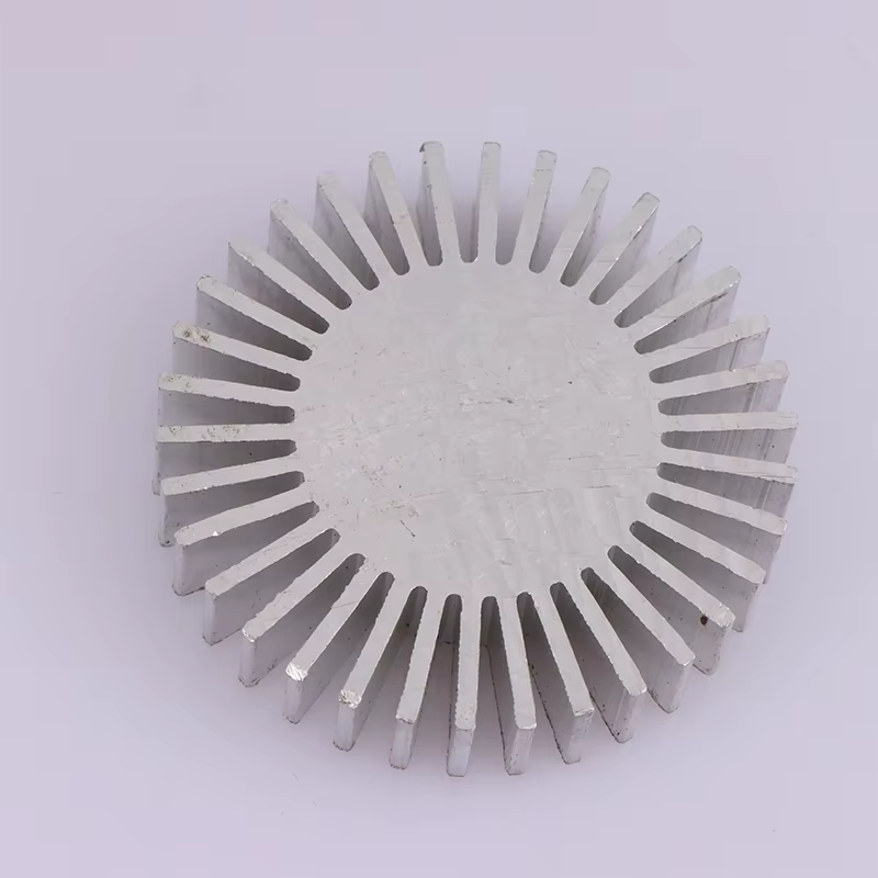 Radiateur populaire en alliage d'aluminium COB, diamètre 50 mm, 3~7 W, dissipateur thermique LED haute puissance, radiateur solide en forme de tournesol, rond