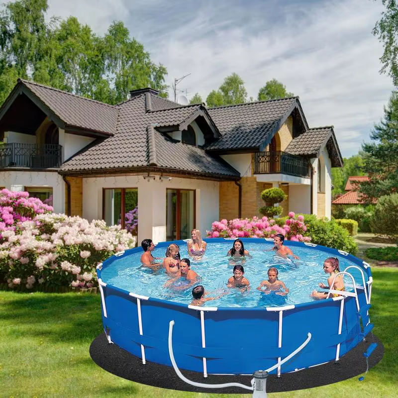 Tapis de sol de piscine de jardin au-dessus du sol